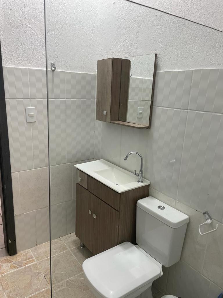 ボンビーニャスKitnet Quatro Ilhasアパートメント エクステリア 写真